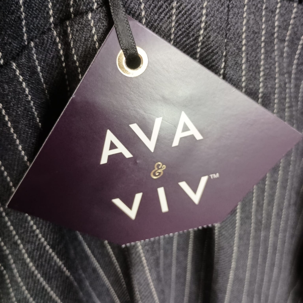 NWT Ava & Viv Gray Pinstripe Sleeveless Dress Size 1X - Picture 6 of 7